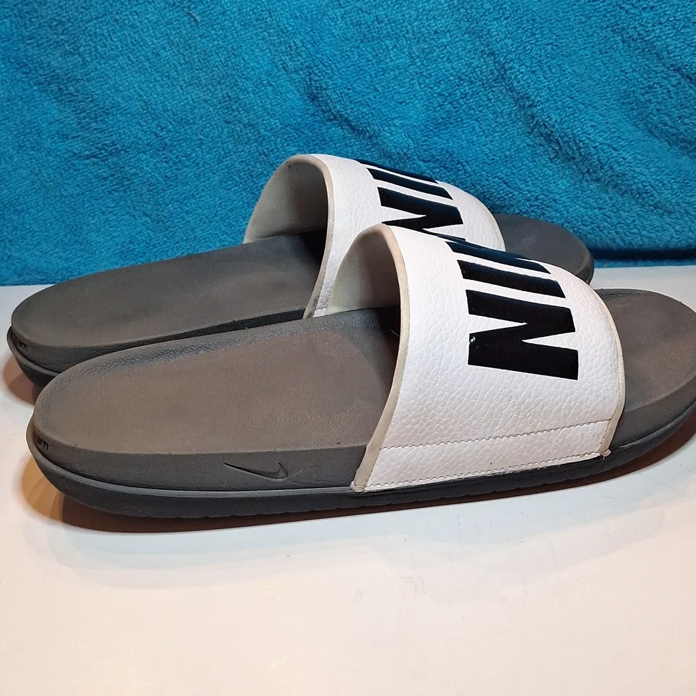 Nike Slides Off Court, Worn Couple Times, Slip On Slides Sandals Size 10 - Picture 4 of 7